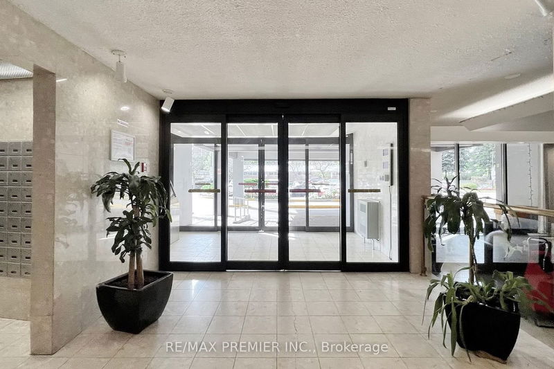  PH11 - 60 Pavane  Linkway   Toronto, M3C 2Y6 | Image 2