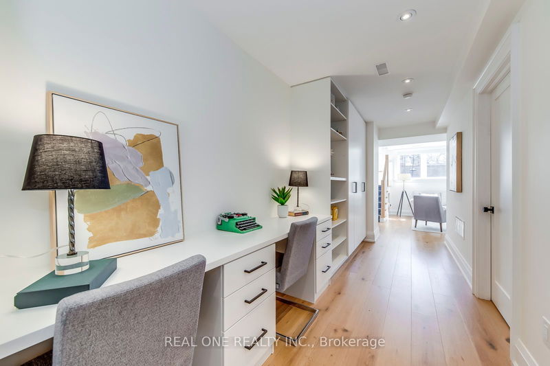 393 Summerhill Ave  Toronto, M4W 2E3 | Image 33