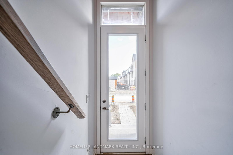 46 Hooyo Terr, Toronto, M6A 0E2 | Image 3