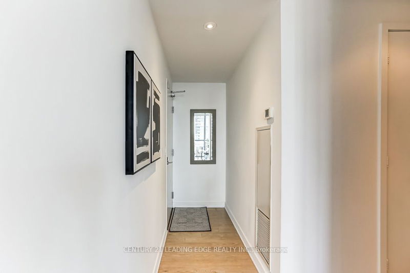  3106 - 110 Charles St E Toronto, M4Y 1T5 | Image 4