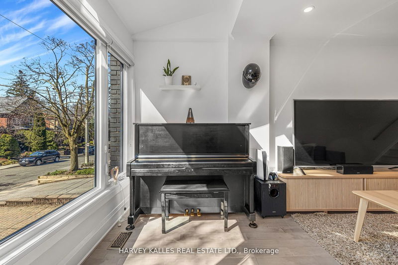 86 Castlefield Ave  Toronto, M4R 1G4 | Image 8