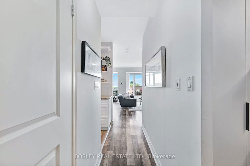  622 - 900 Mount Pleasant Rd  Toronto, M4P 3J9 | Image 5