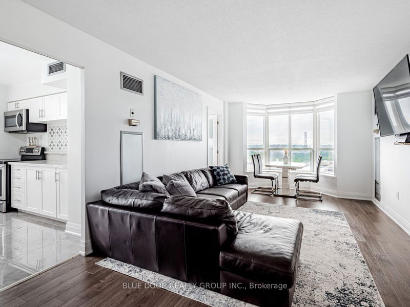  1004 - 21 Overlea Blvd  Toronto, M4H 1P2 | Image 7