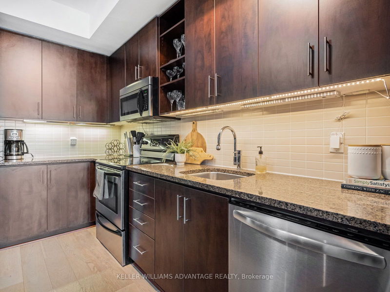  S1507 - 112 George St  Toronto, M5A 2M5 | Image 9