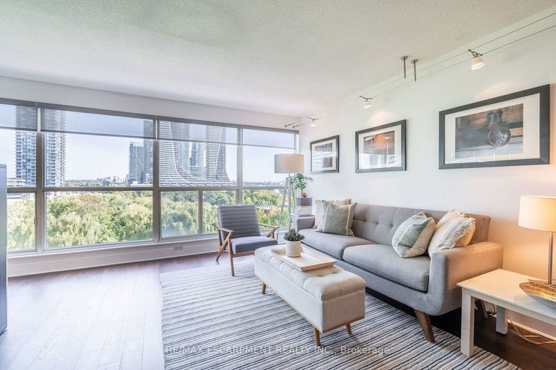  810 - 2261 Lake Shore Blvd  Toronto, M8V 3X1 | Image 12