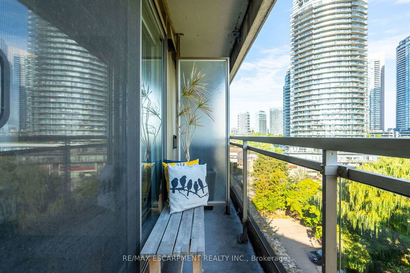  810 - 2261 Lake Shore Blvd  Toronto, M8V 3X1 | Image 18