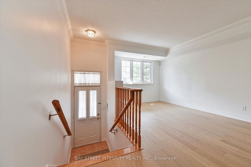 506 Grandview Way  Toronto, M2N 6V4 | Image 4