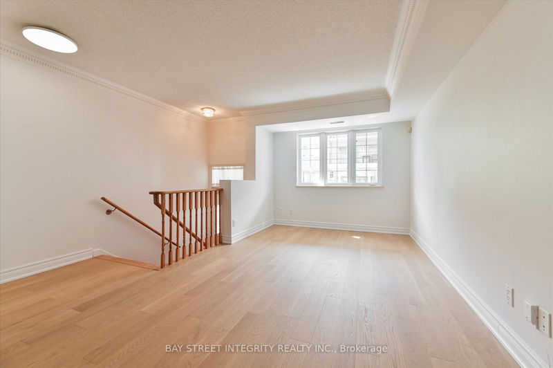 506 Grandview Way  Toronto, M2N 6V4 | Image 6