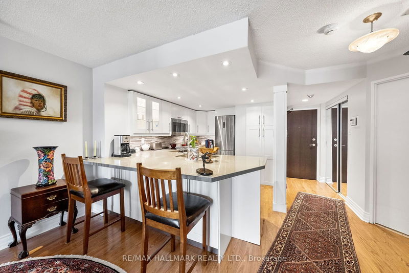  906 - 15 Maitland Pl  Toronto, M4Y 2X3 | Image 1