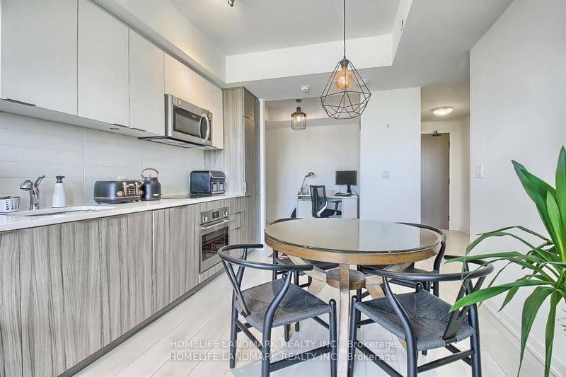 607 - 223 St Clair Ave W, Toronto, M4V 1R3 | Image 2