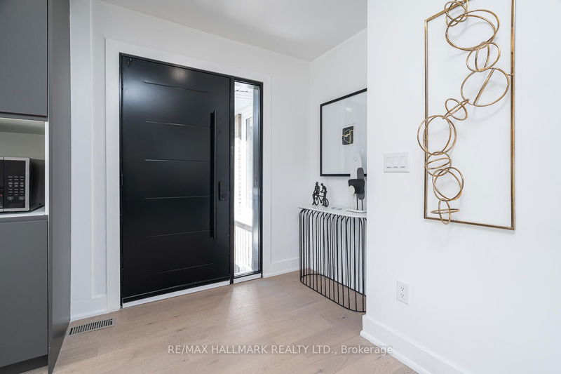 118 Clifton Ave  Toronto, M3H 4L3 | Image 7