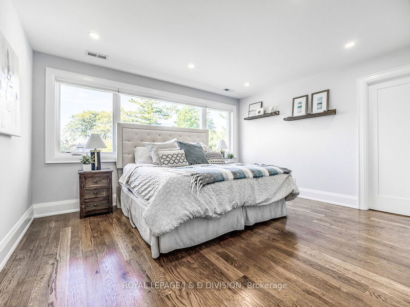 30 Broadleaf Rd  Toronto, M3B 1C2 | Image 22