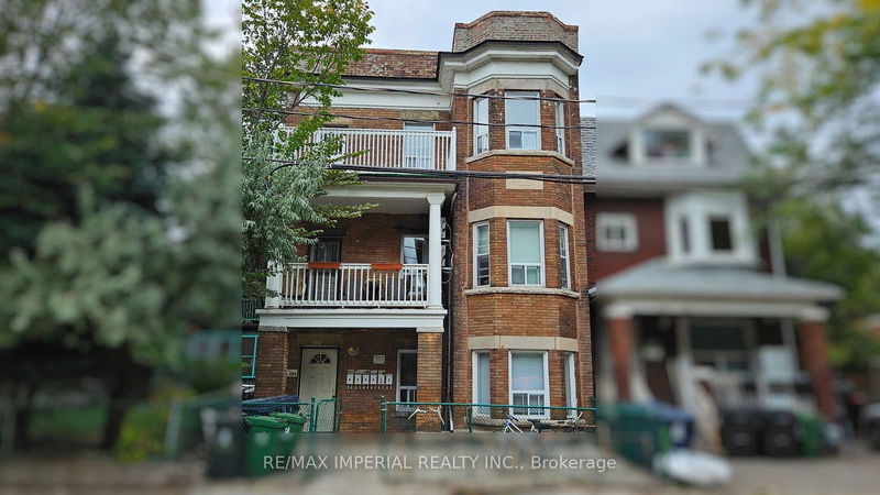 home for lease on 5-237 Manning Avenue