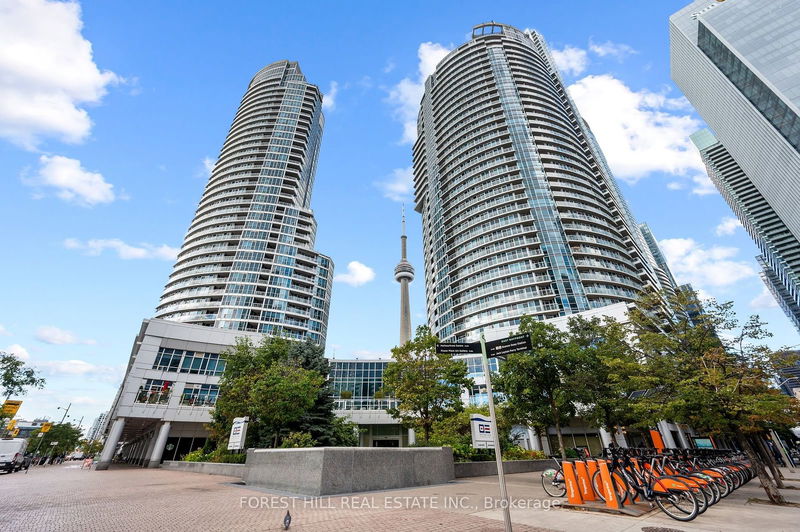  3512 - 208 Queens Quay Blvd W Toronto, M5N 2Y5 | Image 1