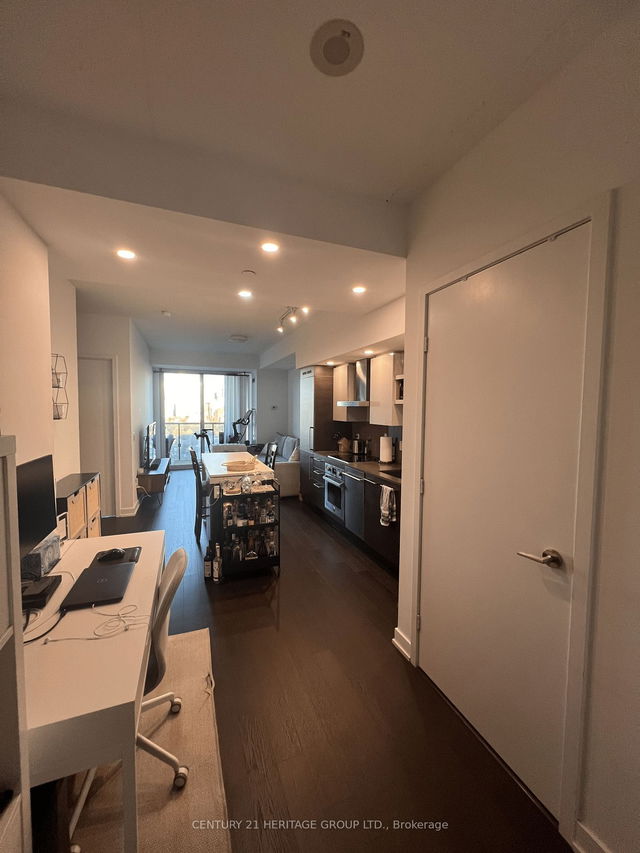 LPH07 - 1030 King Street