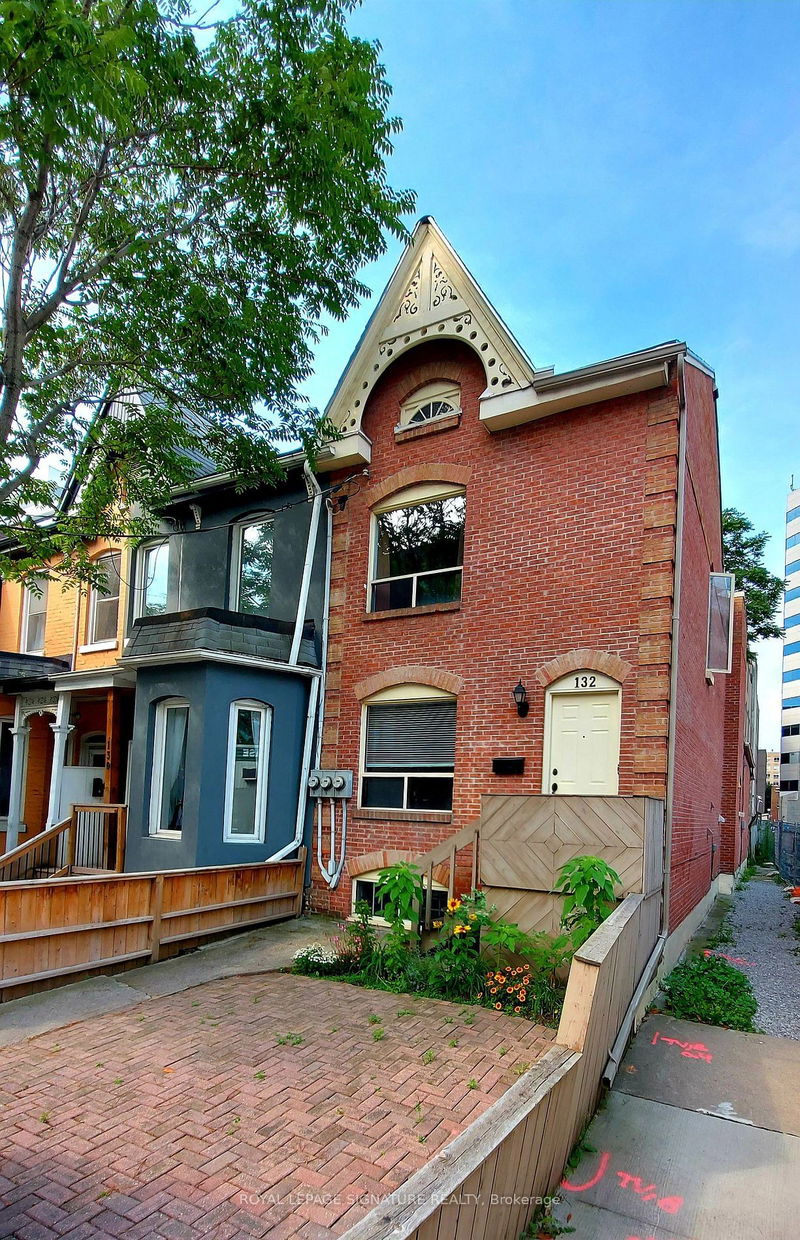 home for lease on A-132 Portland Street