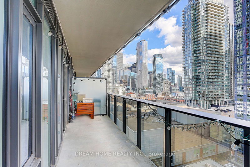  1717 - 330 Richmond St W Toronto, M5V 0M4 | Image 22