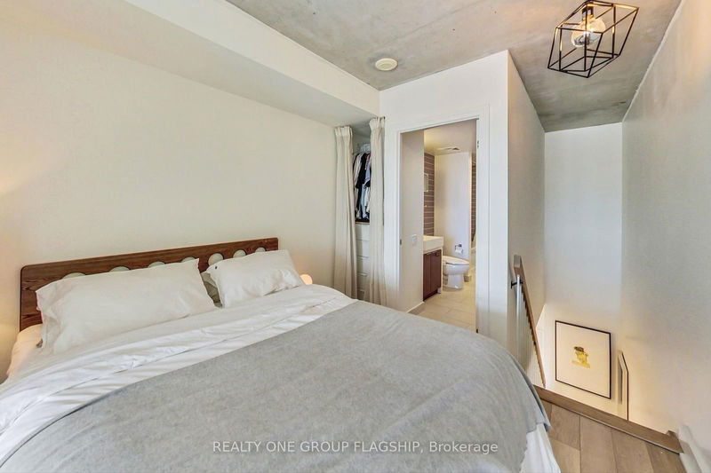  617 - 5 Hanna Ave  Toronto, M6K 0B3 | Image 24