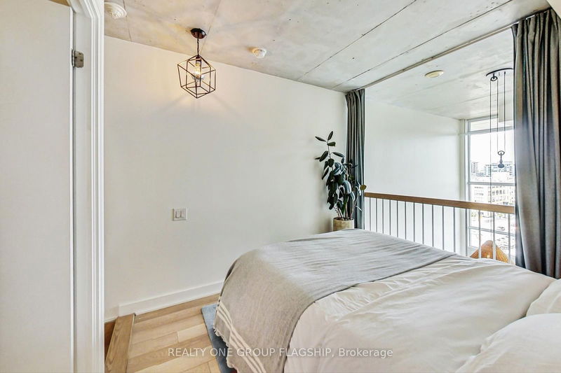  617 - 5 Hanna Ave  Toronto, M6K 0B3 | Image 25