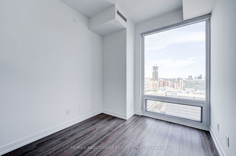  1503 - 20 Edward St  Toronto, M5G 0C5 | Image 28