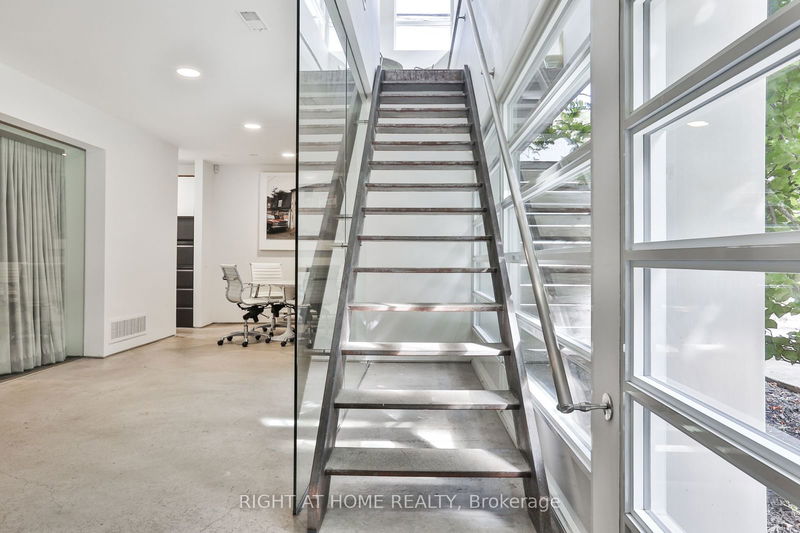 660R College St  Toronto, M6G 1B8 | Image 3