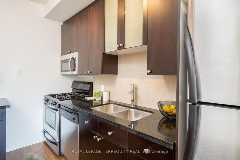  509 - 1 Shaw St  Toronto, M6K 0A1 | Image 9