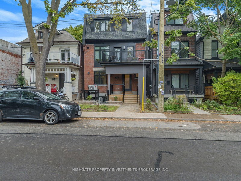 home for lease on Unit 1-543 Roxton Road