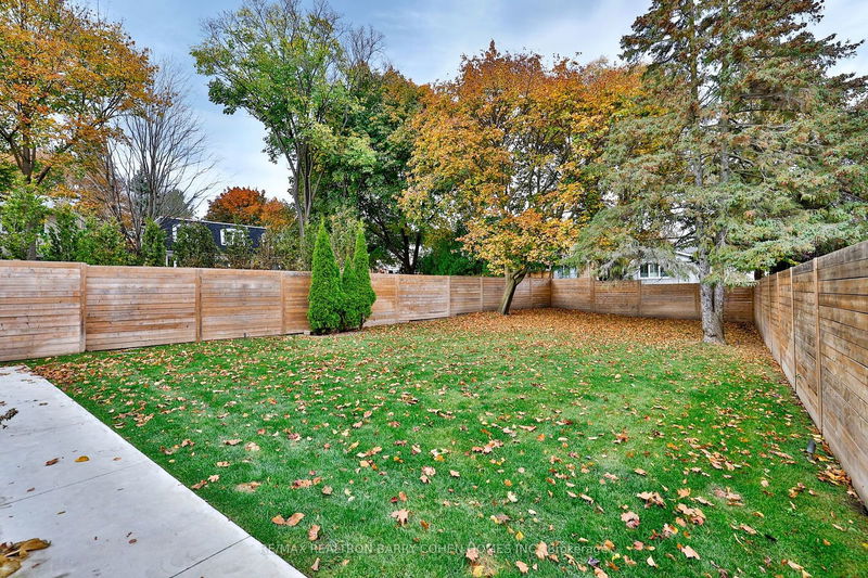 6 Stubbs Dr  Toronto, M2L 2R1 | Image 38