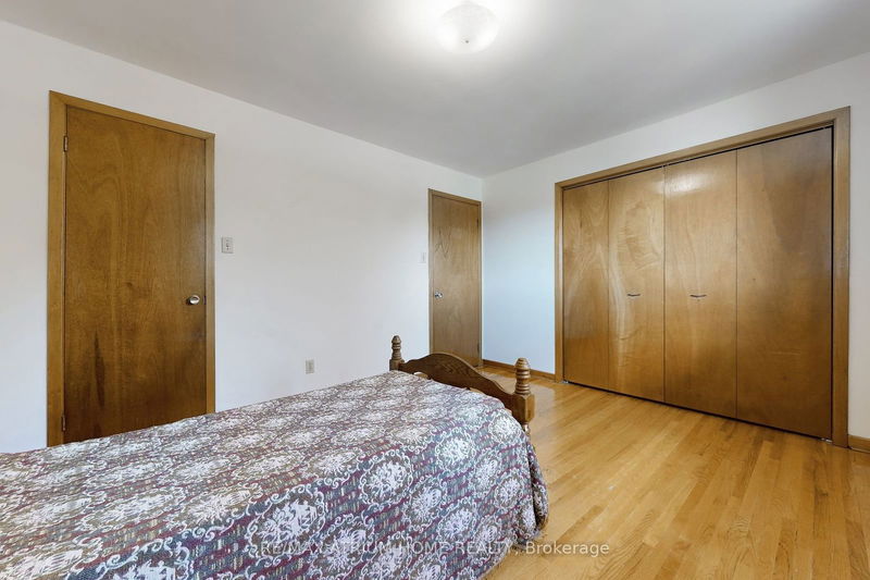 2 Taverly Rd  Toronto, M2J 4E5 | Image 23