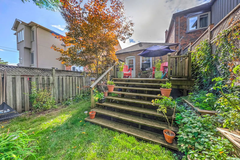 344 St Germain Ave  Toronto, M5M 1W5 | Image 15