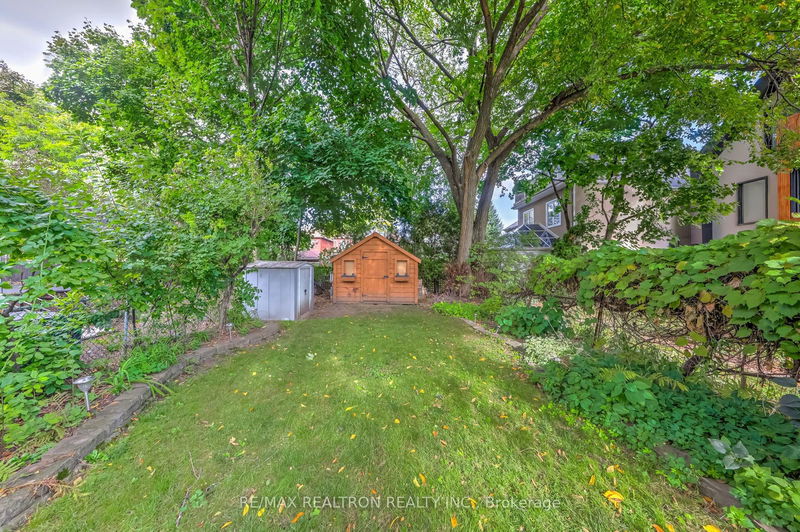 344 St Germain Ave  Toronto, M5M 1W5 | Image 17