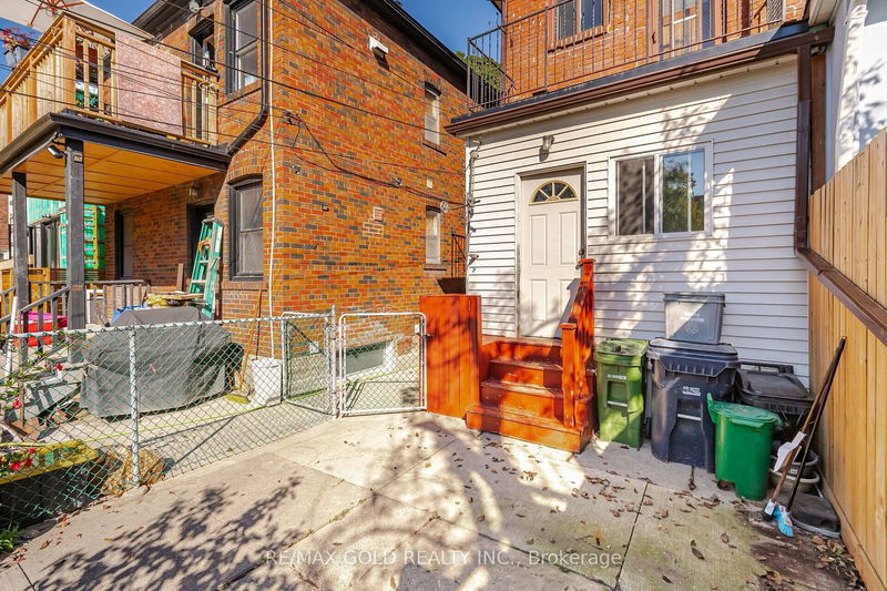 262 Havelock St  Toronto, M6H 3B9 | Image 16