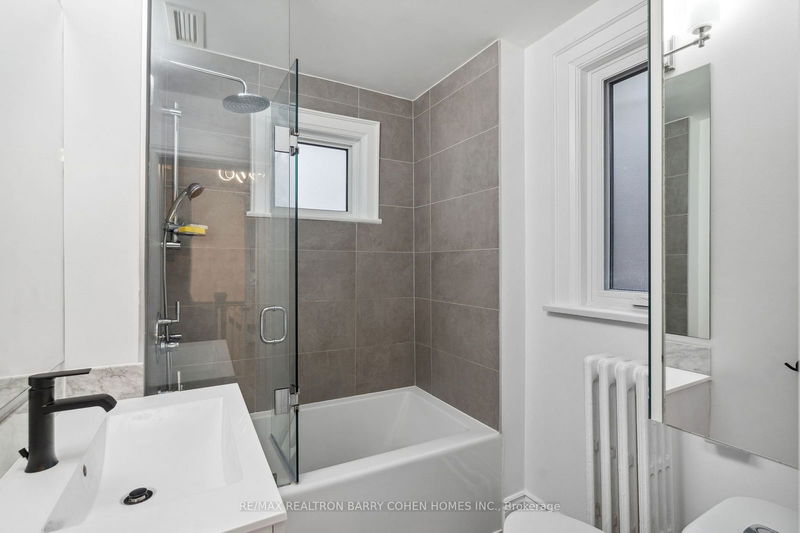 488 Roselawn Ave  Toronto, M5N 1J8 | Image 20