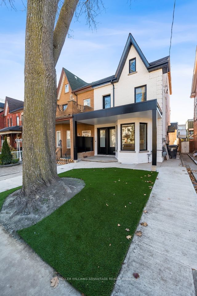 home for lease on 1-144 Dovercourt Road