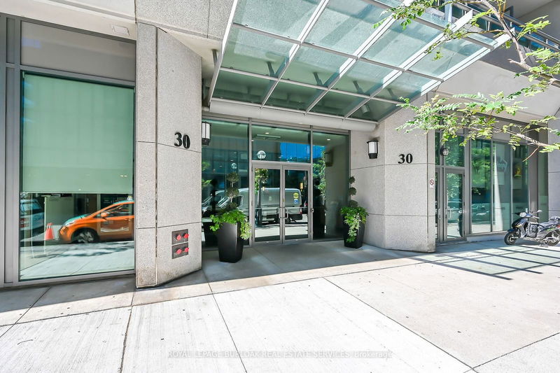  709 - 30 Grand Trunk Cres  Toronto, M5J 3A4 | Image 2