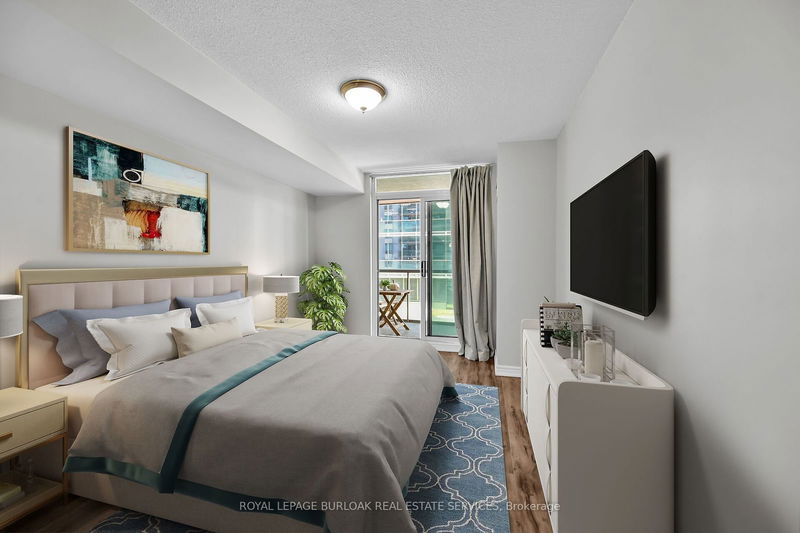  709 - 30 Grand Trunk Cres  Toronto, M5J 3A4 | Image 22