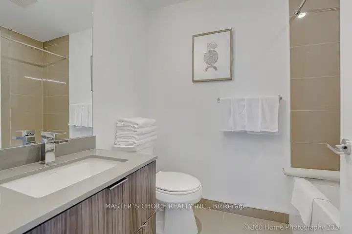  5507 - 395 Bloor St E Toronto, M4W 1H7 | Image 19