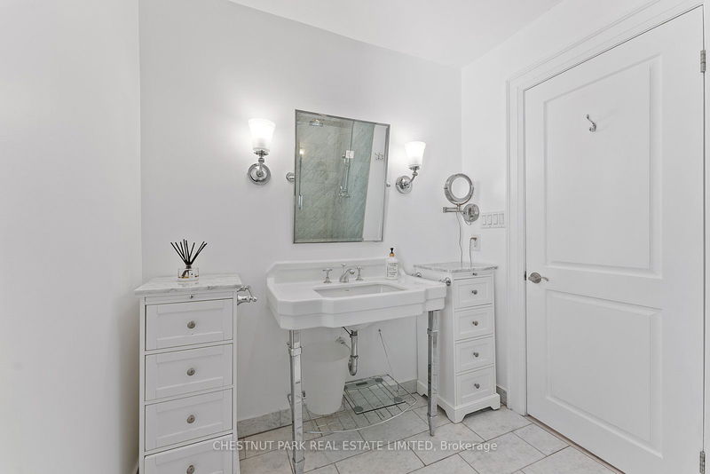 38 Poplar Plains Cres  Toronto, M4V 1E8 | Image 25