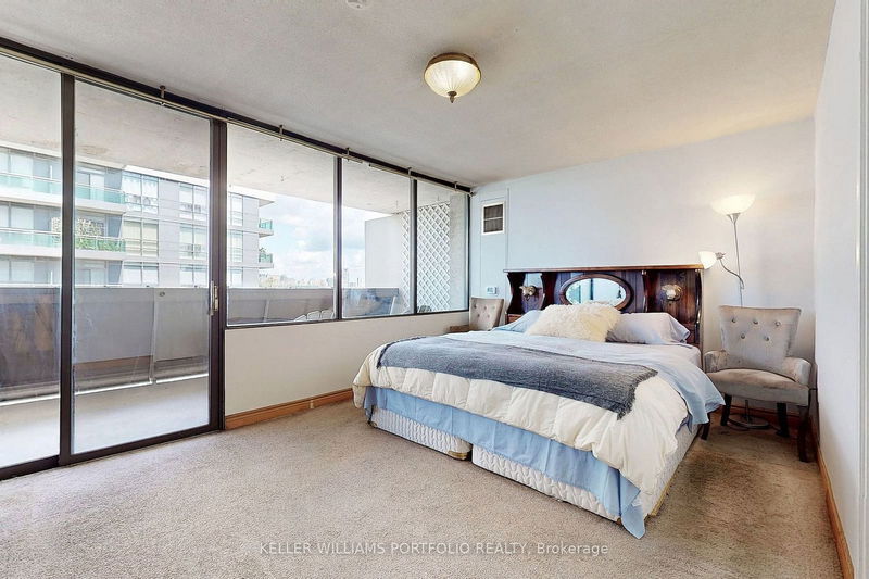  1510 - 720 Spadina Ave  Toronto, M5S 2T9 | Image 12