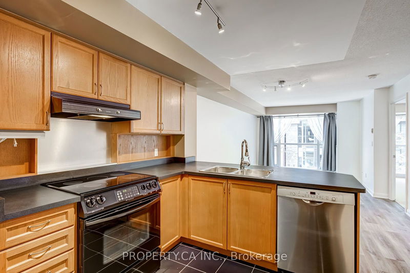  311 - 18 Beverley St  Toronto, M5T 3L2 | Image 7