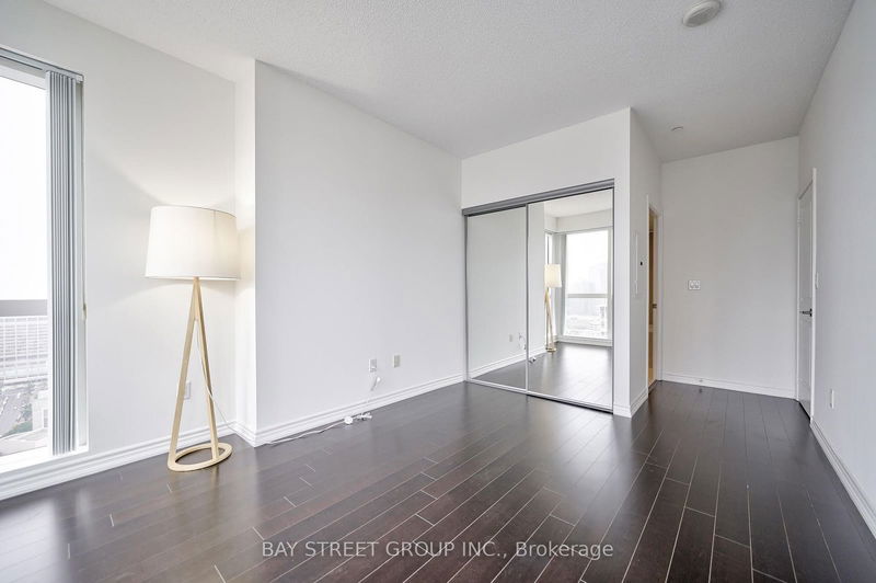  3209 - 386 Yonge St  Toronto, M5B 0A5 | Image 14