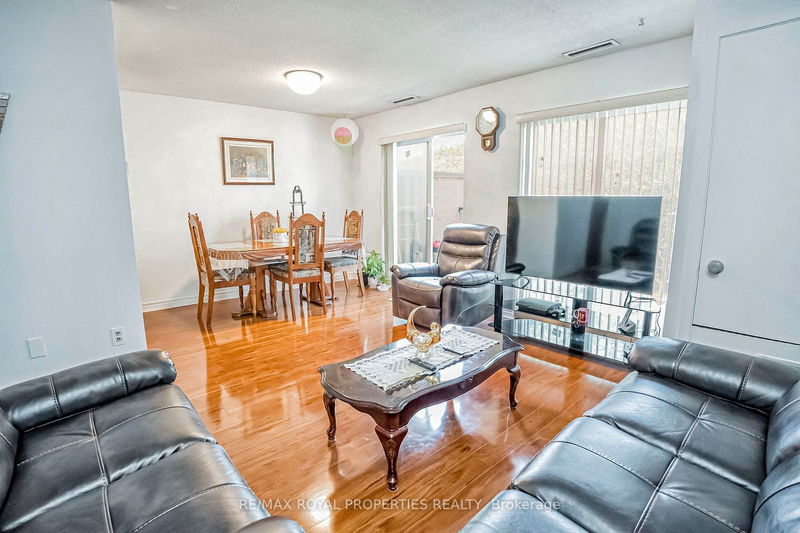  297 - 165 Cherokee Blvd  Toronto, M2J 4T7 | Image 9