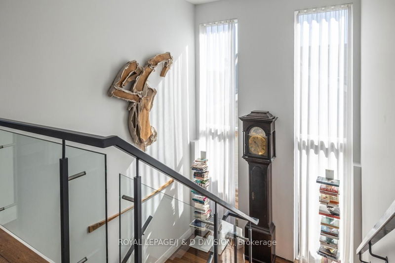 44 Standish Ave  Toronto, M4W 3B1 | Image 29