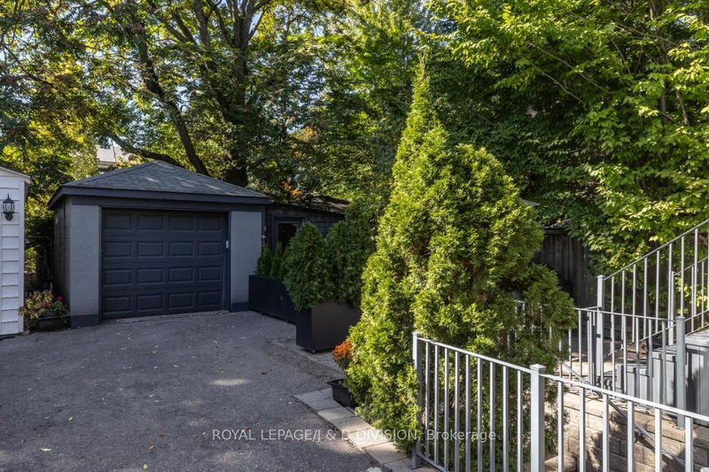 44 Standish Ave  Toronto, M4W 3B1 | Image 35