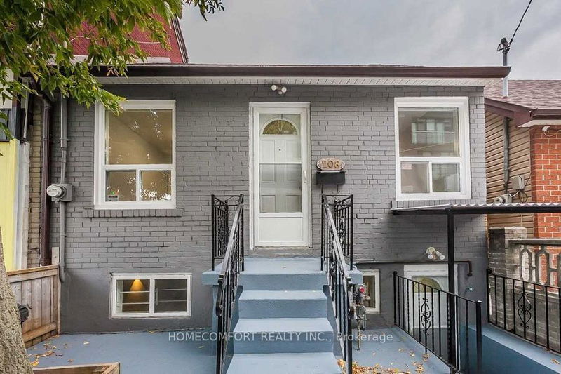 home for lease on 208 Manning ( Basement) Avenue