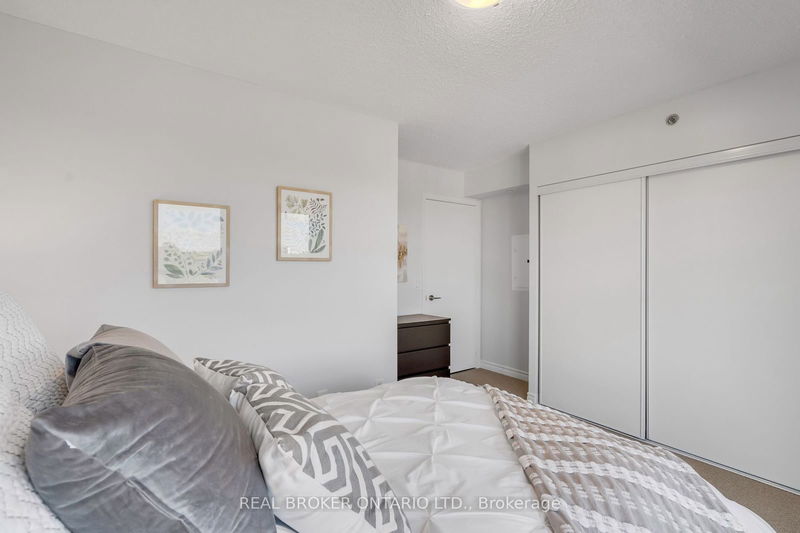  604 - 35 Saranac Blvd  Toronto, M6A 2G4 | Image 25