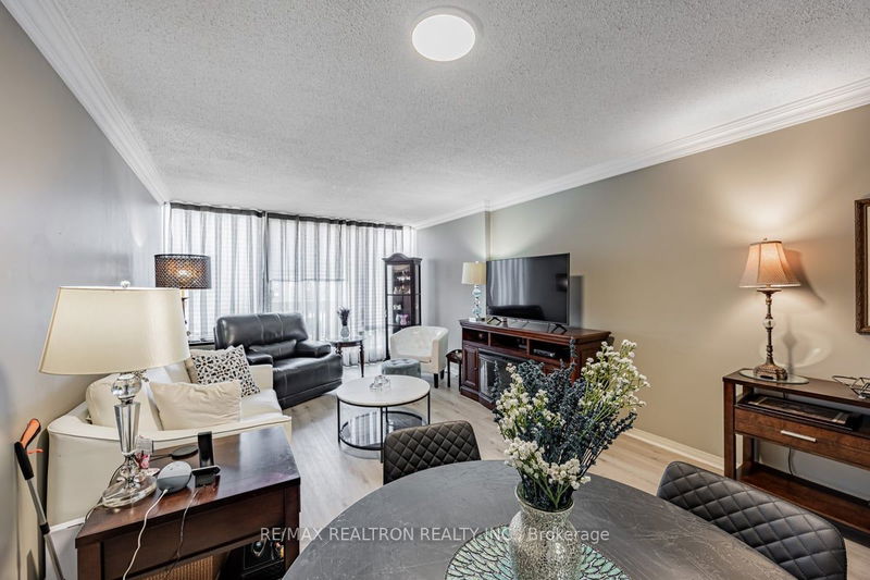  518E - 30 Fashion Roseway   Toronto, M2N 6B4 | Image 12