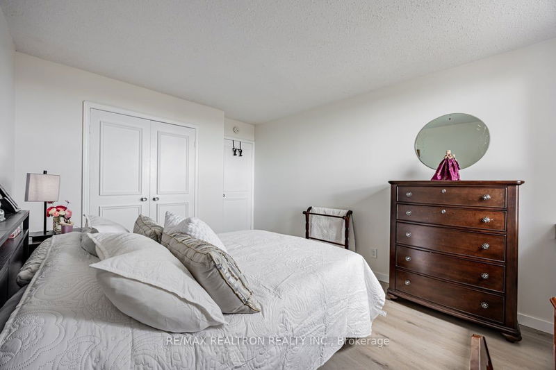  518E - 30 Fashion Roseway   Toronto, M2N 6B4 | Image 17