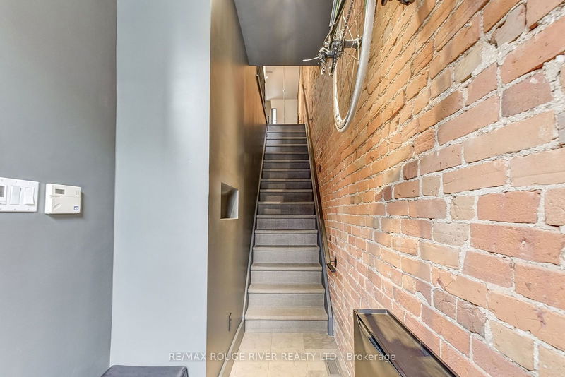 339 Mutual St  Toronto, M4Y 1X6 | Image 24