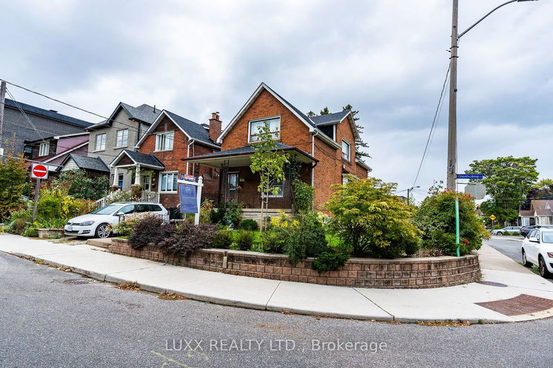 377 Glenholme Ave  Toronto, M6E 3E6 | Image 3